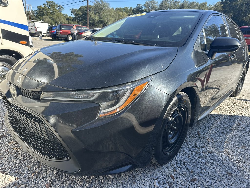 2020 Toyota Corolla LE's photo
