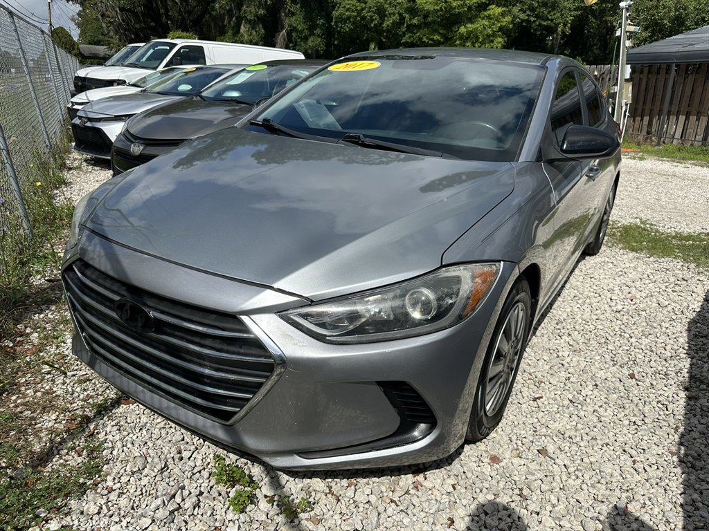 2017 Hyundai Elantra 2.0 SE A/T PZEV's photo