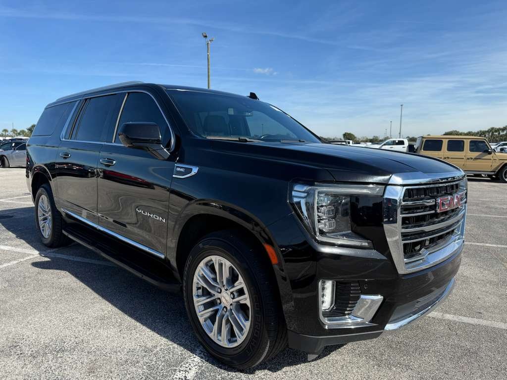 2021 GMC Yukon XL SLT's photo