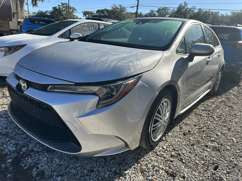 2022 Toyota Corolla LE's photo