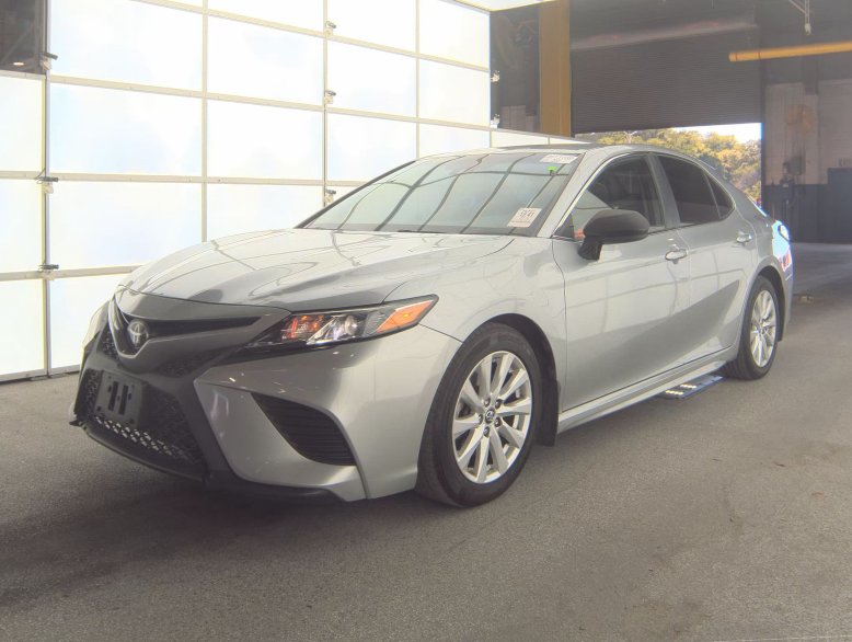 2019 Toyota Camry 2.5 Auto SE's photo